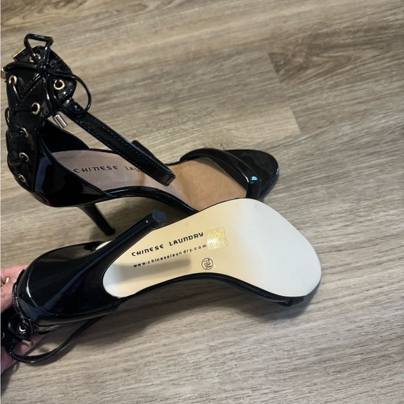 Chinese Laundry Black Strappy Heels - Picture 5 of 5